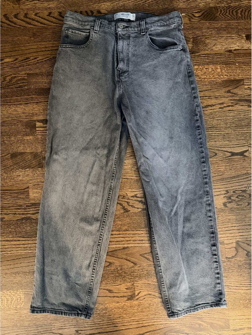 Hollister Men's Baggy Skater Wide Leg Jeans in washed faded black Size 33x32